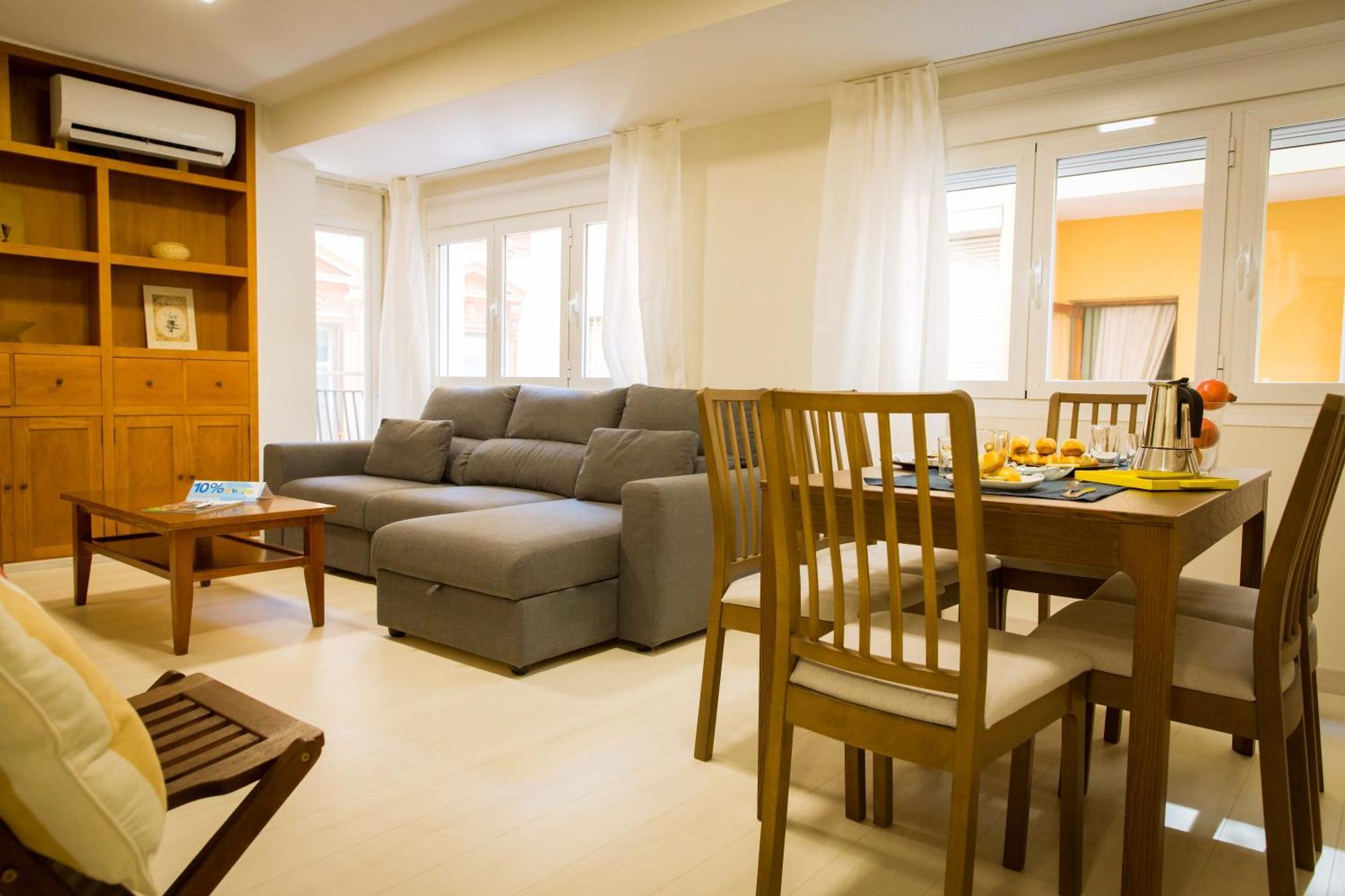 Apartments Holidays2Malaga City Center Exterior foto